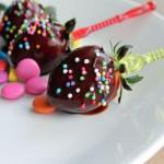 Chocolate Dipped Strawberries | Valentine's Day Special